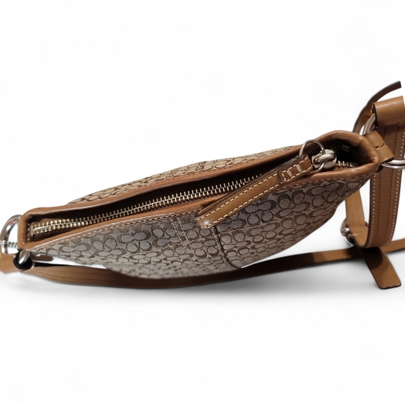 COACH Vintage Small Tan Signature Crossbody Bag In EUC - Picture 6 of 10